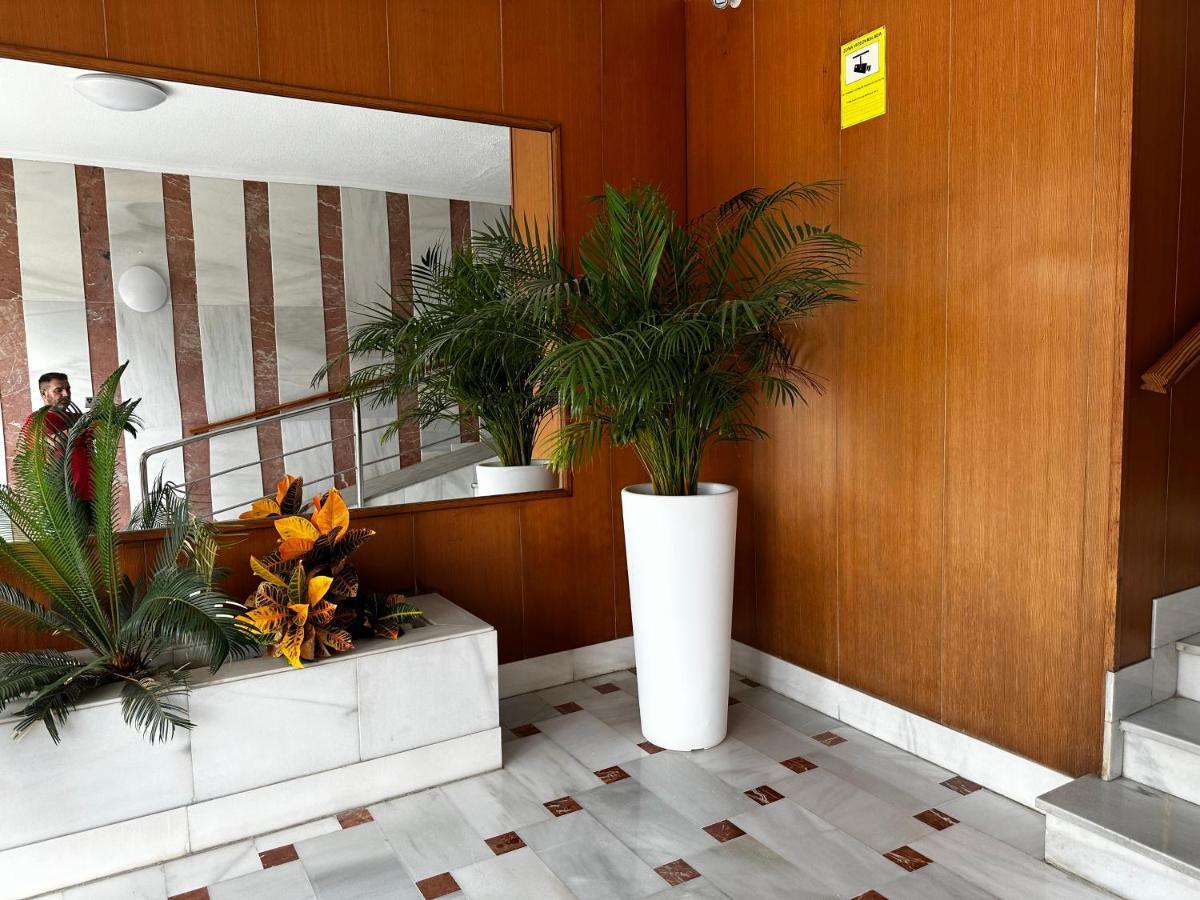 Sweet Apartment *
